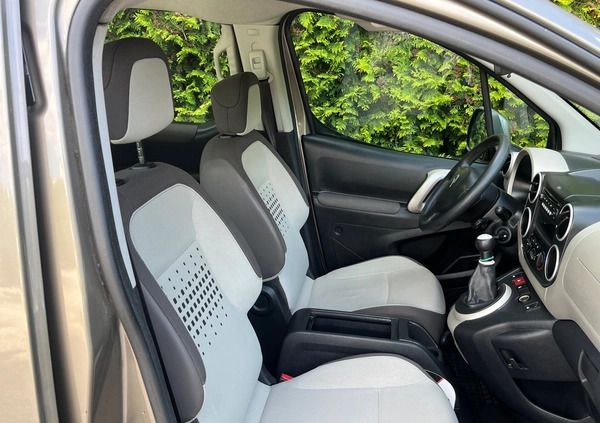 Citroen Berlingo cena 27900 przebieg: 237000, rok produkcji 2014 z Dębica małe 106